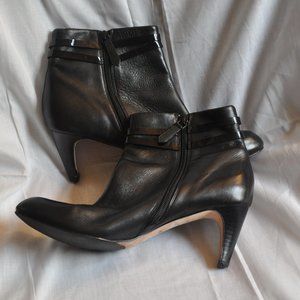 Cole Haan Womens Black Ankle Boot Size 9.5